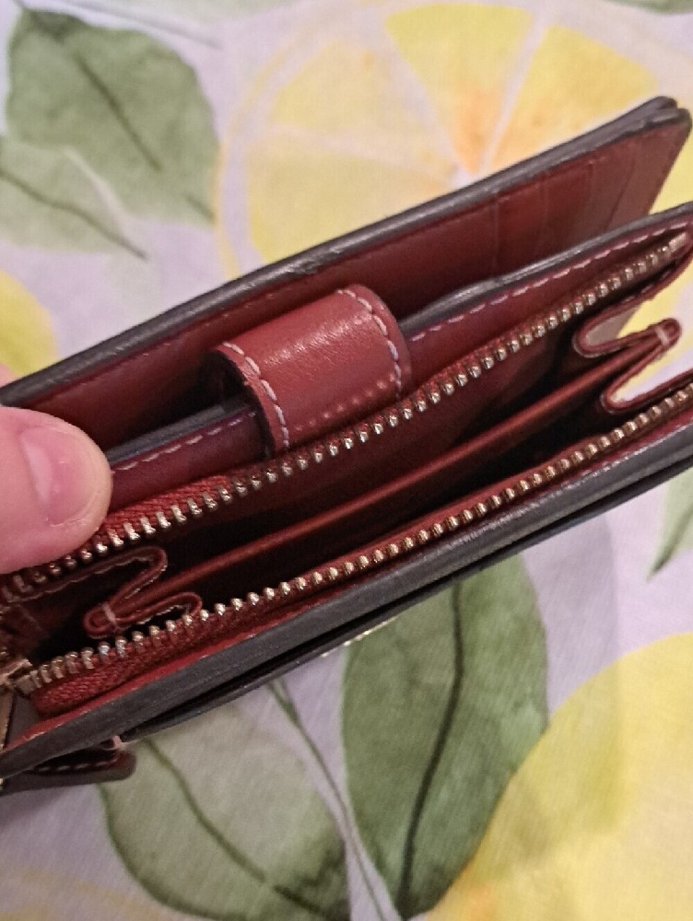 Coach Black and Light Pink Leather Wallet with Gold Logo - Picture 3 of 4